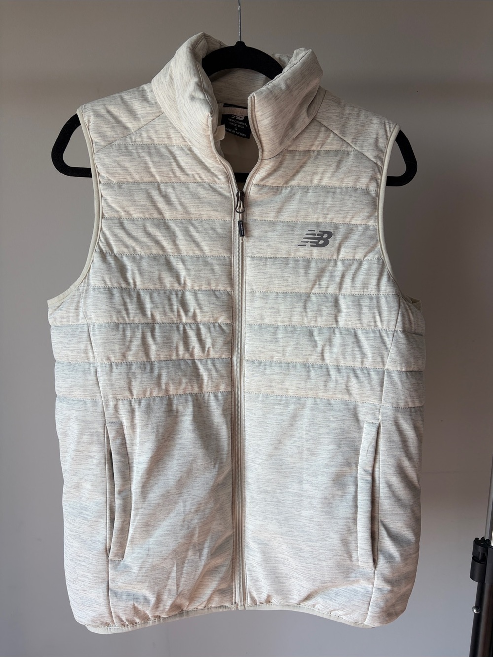 Men’s New Balance Heathered Cream Quilted Zip Vest